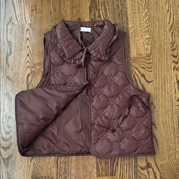Doe & Rae Brown Quilted Tie-Front Vest medium - Picture 11 of 11